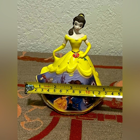 Bradford Editions Disney's Dresses and Dreams "Forever Belle" Bell - Picture 5 of 5